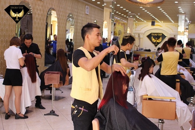 Salon tóc Thảo Tây là Top 10 Hair salon nhuộm tóc đẹp nhất TPHCM