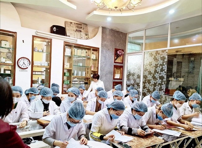 Trung tâm dạy nghề thẩm mỹ tại Đà Nẵng - Galaxy Beauty Spa