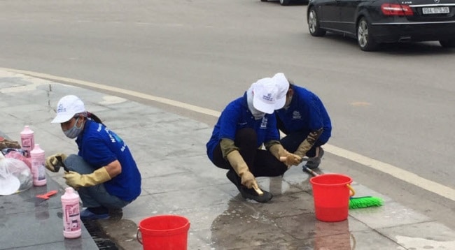 nhasach24h là top 10 công ty dịch vụ vệ sinh công nghiệp tốt nhất ở hà nội