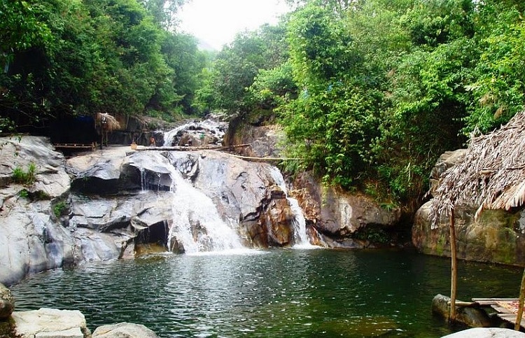 Top 9 địa điểm phượt thú vị tại huế cho giới trẻ hiện nay - a don