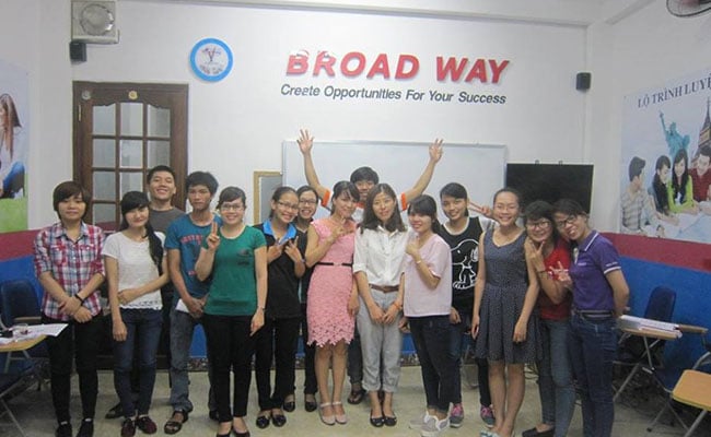 Trung tâm ngoại ngữ quốc tế Broad Way