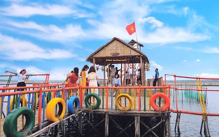 Top 10 địa điểm vui choi cuôi tuần đầy ý nghĩa tại Huế - Epark Tam Giang Lagoon