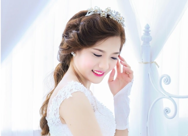 Louis Make Up là Top 10 Tiệm trang điểm cô dâu đẹp nhất tại TP. Hồ Chí Minh