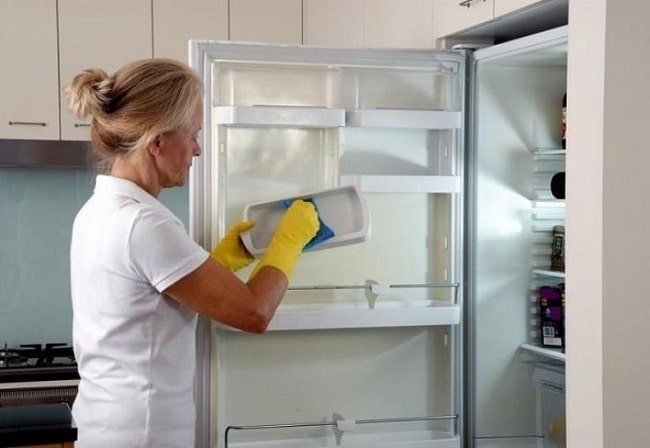 Chanh, tắc là một trong 5 cách vệ sinh tủ lạnh đơn giản mà hiệu quả nhất