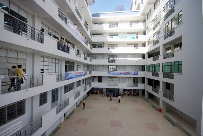 Đại học Công nghệ TP HCM là Top 7 Trường đại học dân lập tốt nhất TP Hồ Chí Minh