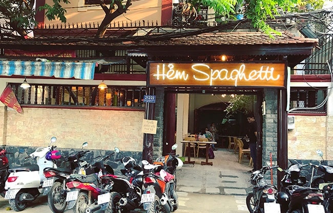 Quán mì hẻm Spaghetti là Top 10 địa điểm ăn uống hấp dẫn nhất ở quận Gò Vấp - TP. Hồ Chí Minh