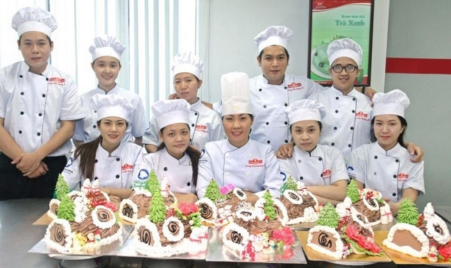 Nhất Hương là Top 5 địa chỉ học làm bánh uy tín và chất lượng nhất tại TPHCM