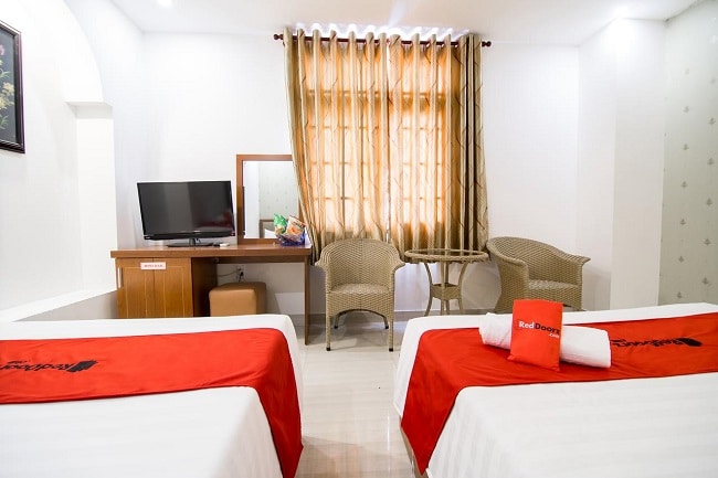 RedDoorz Plus Trung Sơn Residence là Top 10 Khách sạn giá "rẻ mà tốt" nhất Huyện Bình Chánh