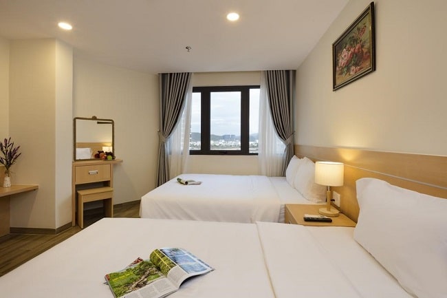 Khách sạn Ba Sao là Top 10 Khách sạn giá "rẻ mà tốt" nhất Huyện Nhà Bè