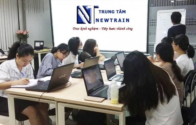 NewTrain là Top 5 Trung tâm đào tạo xuất nhập khẩu tốt nhất tại Hà Nội và TPHCM