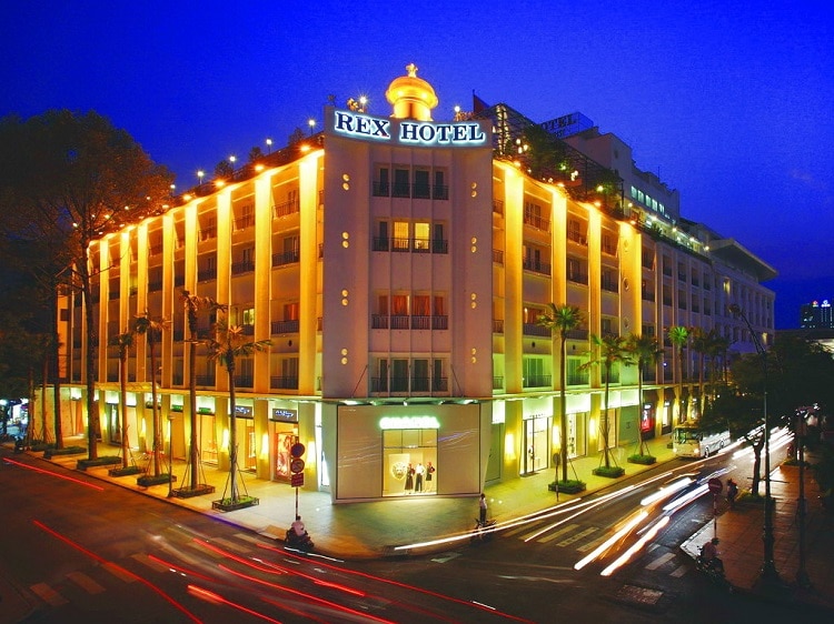 REX là Top 10 Khách sạn 5 sao tốt nhất tại TPHCM