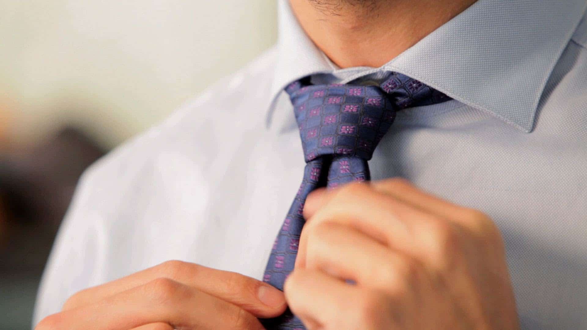 Hướng dẫn cách thắt cà vạt đơn giản nhanh gọn đúng chuẩn