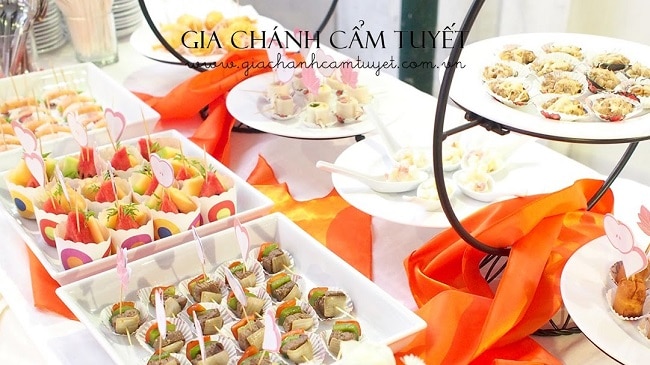 đặt tiệc tại nhà Gia chánh cẩm tuyết