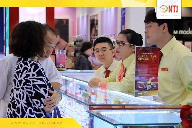 Tiệm vàng quận 2 - Ngọc Thẫm