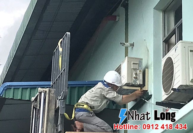 Dịch vụ vệ sinh máy lạnh uy tín TPHCM-Nhất Long