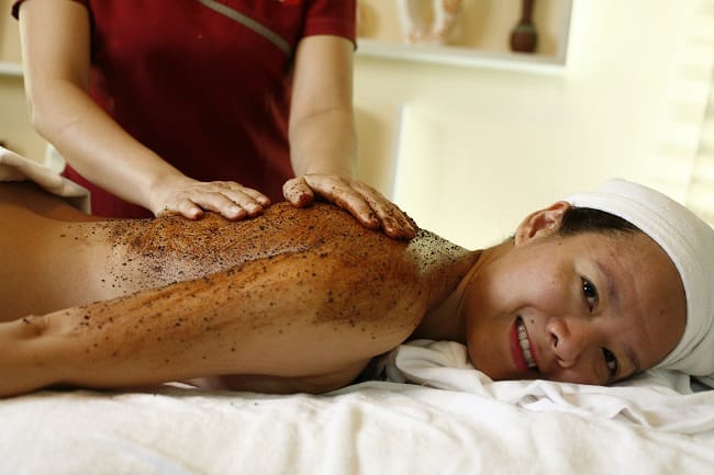 Spa Massage Body và dưỡng trắng toàn thân uy tín quận Phú Nhuận Aqua Spa
