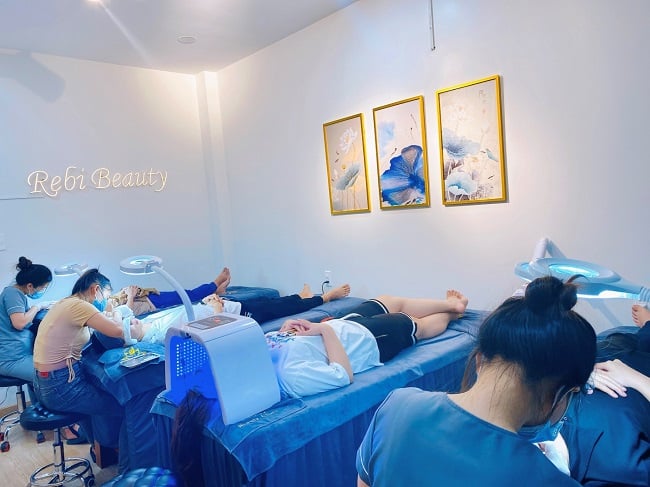Top Spa Chuyên Đào Tạo Về Da Tại HCM - Rebi Beauty