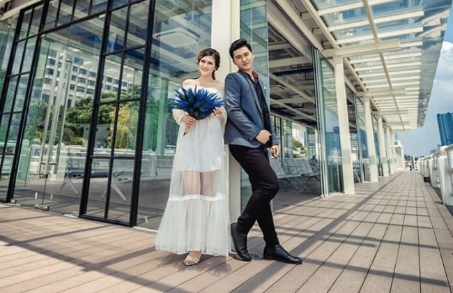 Top 10 TPHCM Studio được biết đến là một trong những địa điểm chụp hình cưới đẹp và chuyên nghiệp nhất tại thành phố Hồ Chí Minh. Với một đội ngũ nhiếp ảnh gia tài năng và những thiết bị chụp hình hiện đại, chúng tôi sẽ đem đến cho bạn những bức ảnh đẹp nhất trong đời.