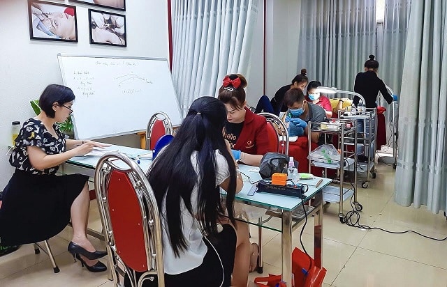 Top 12 trường dạy học phun xăm, phun thêu thẩm mỹ tốt nhất TP Hồ Chí Minh - Top10tphcm