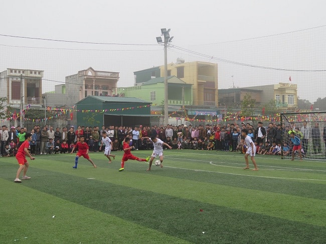 Sân bóng đá Thới Tứ