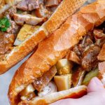Tiệm bánh mì phá lẩu