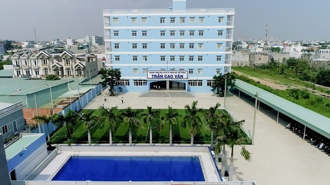 Trường Trần Cao Vân