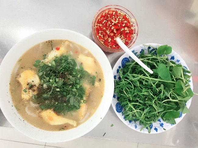 Bánh canh cá lóc Uyên