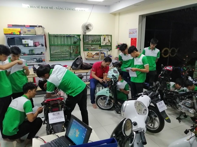 Lớp học tại Trung tâm đào tạo kỹ thuật xe máy Việt Nam