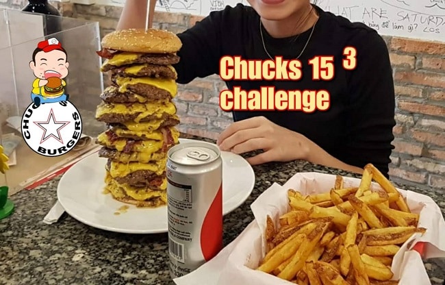Burger tại Chuck's