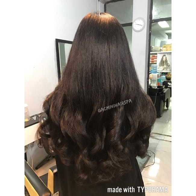 Làm tóc xoăn lượn sóng tại Gácmini Hair Spa