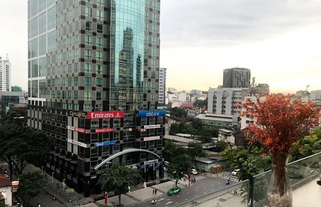 View nhìn phố đi bộ tại Buihaus Coffee