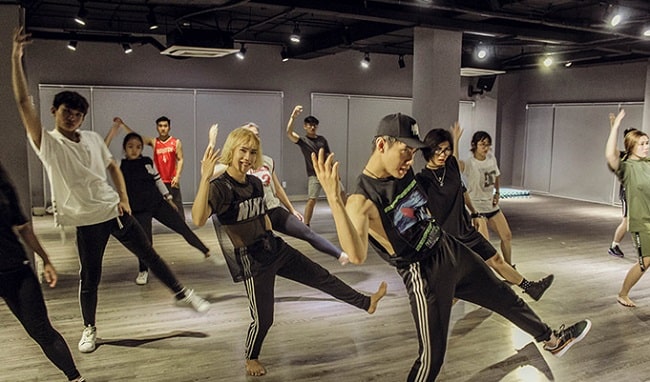 Học nhảy hiện đại tại Life Dance Studio