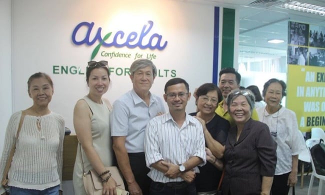 Lớp học người lớn tuổi tại Trung tâm tiếng Anh Axcela Vietnam