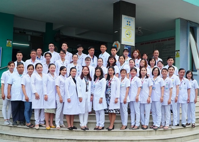 Đội ngũ y bác sĩ tại Bệnh viện Nguyễn Tri Phương