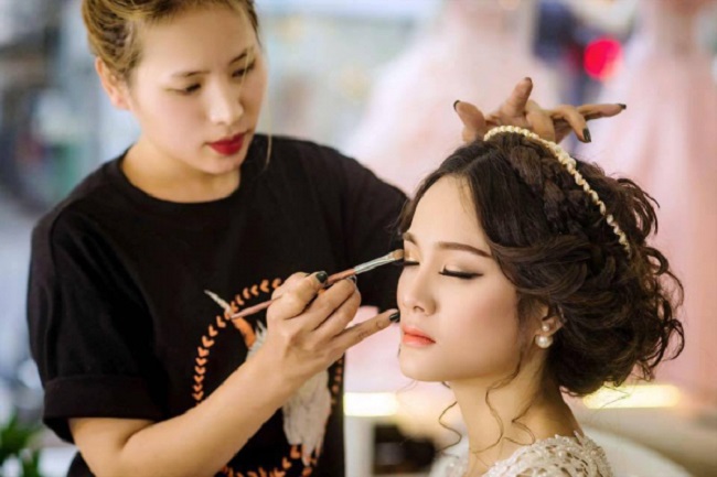 Fa Nguyen Makeup Artist 