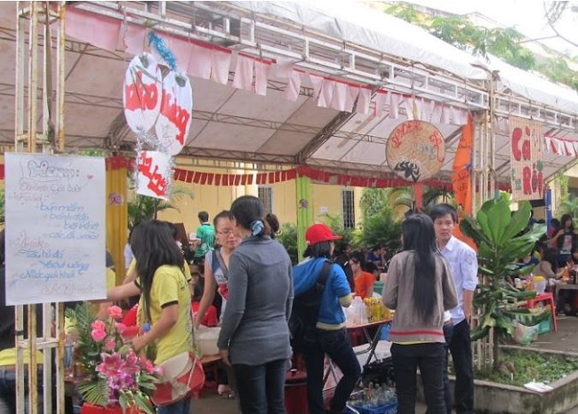 Lễ hội tại Trường THPT Hòa Vang