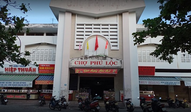 Chợ hải sản Đà nẵng - Chợ Phú Lộc