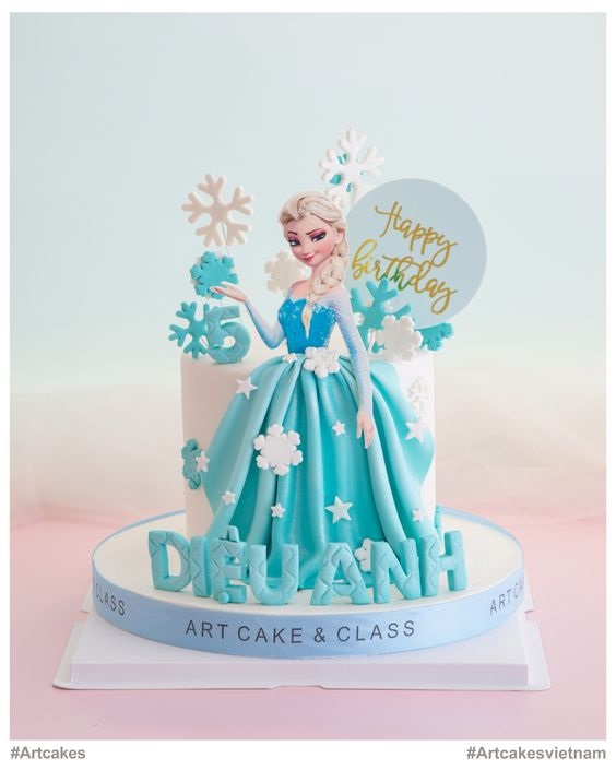 Bánh kem sinh nhật công chúa Elsa 