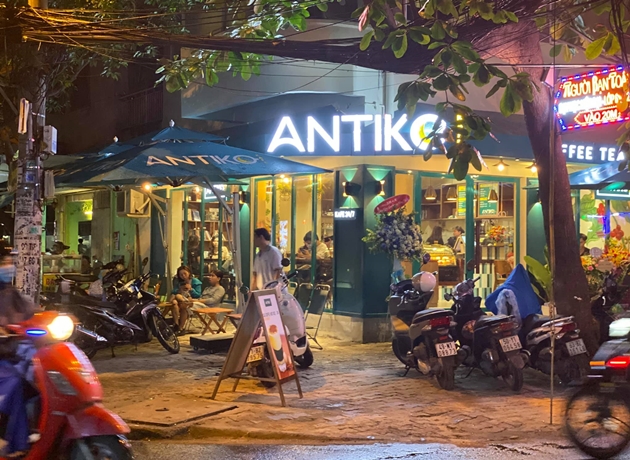 Antiko Kafe sẽ là một lựa chọn tốt nếu bạn đang tìm một quán cà phê mở cửa suốt đêm ở quận Bình Thạnh