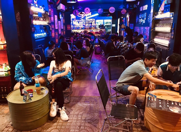 Nếu nói đến quán bia hơi Sài Gòn tốt nhất thì không thể không nhắc đến Đen beer & cocktails