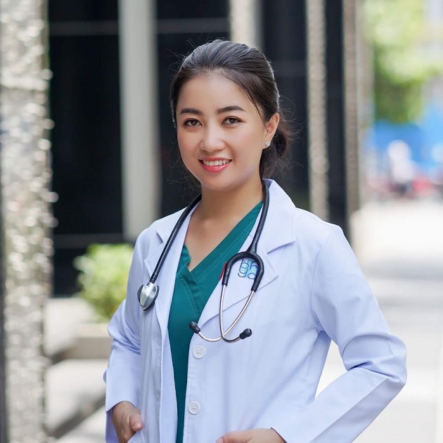 Dr Trang Tiona