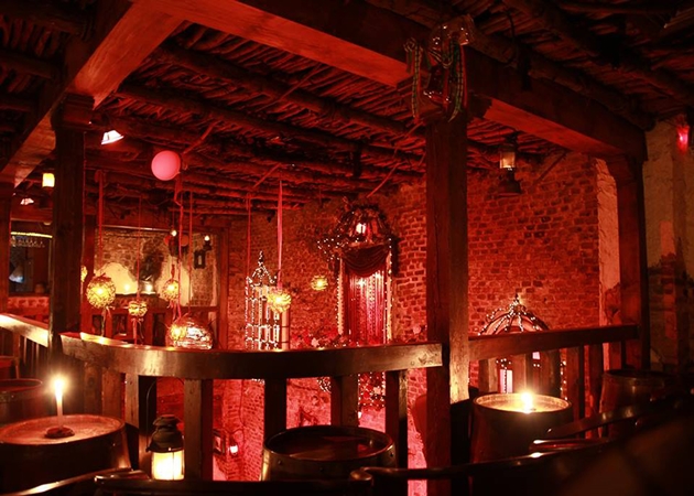 Carmen Bar là một quán bar quận 1 quen thuộc đối với những người hâm mộ nhạc Latin ở Sài Gòn.