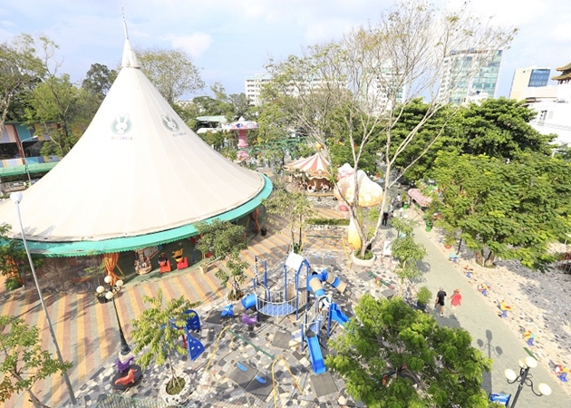 Công viên Lê Thị Riêng là một khu vui chơi trẻ em nổi tiếng ở Sài Gòn