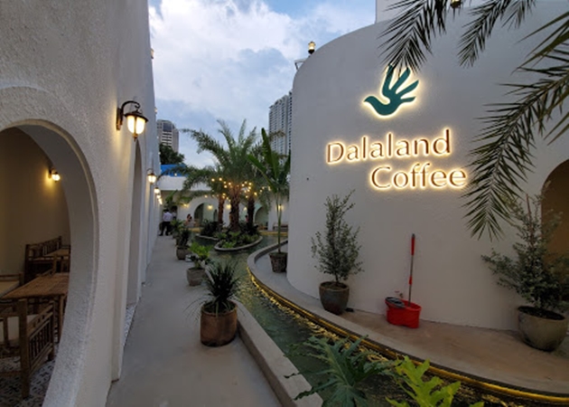 Dalaland.saigon là một quán cafe xinh xắn quận 2 được thiết kế theo chủ đề nhiệt đới