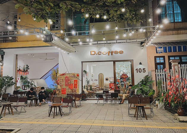 Quán cafe quận 8 D’Coffee mang phong cách tân cổ điển pha chút hoài cổ, không gian ánh sáng xa hoa, lãng mạn