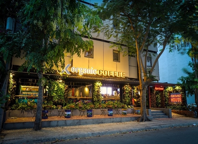 JK Organic Coffee - Conteiner House là một quán cafe Nhà Bè bình dân với phong cách trang trí vô cùng hiện đại và độc đáo