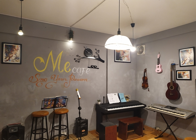 ME Cafe là một quán cafe xinh xắn ở quận 3 trong một khu phố cao cấp giữa trung tâm thành phố