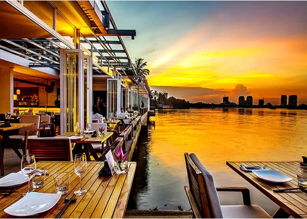 Nhà hàng bên sông Sài Gòn