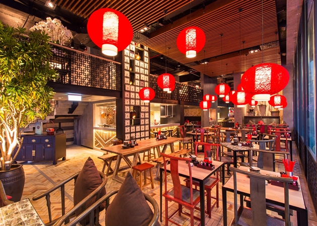 San Fu Lou phục vụ các bữa ăn Quảng Đông nổi tiếng với chất lượng "ngon, lành, an toàn và hợp vệ sinh."