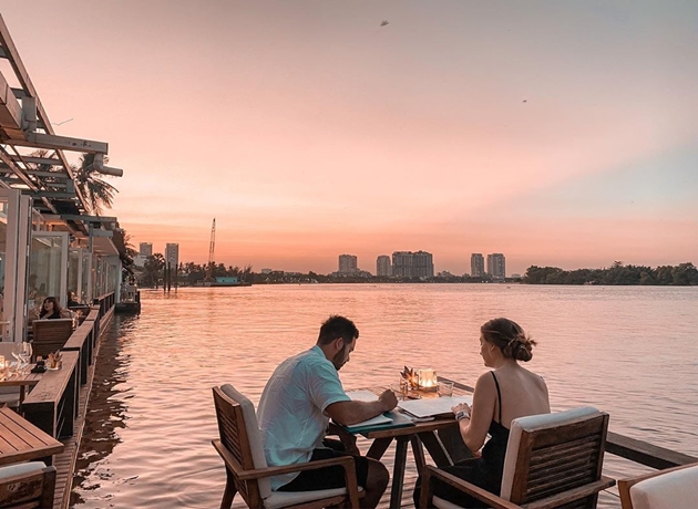 Top 10 Quán cafe view sông Sài Gòn đẹp và lãng mạn nhất - Top10tphcm